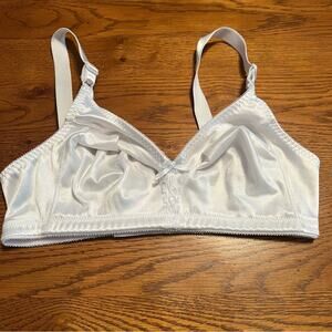 Bali Double Support Wireless Full Coverage Bra Size 36C Style 3820